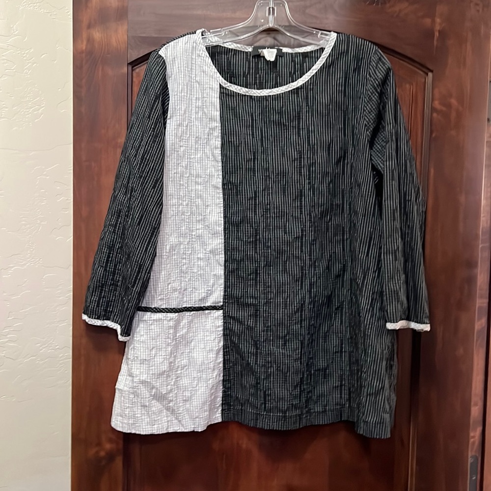 Black/White Tunic